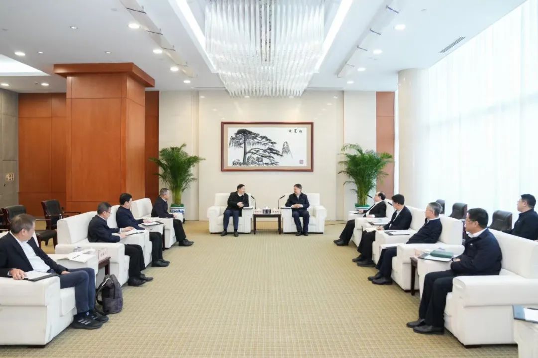 楊長利與中國華能董事長溫樞剛會談